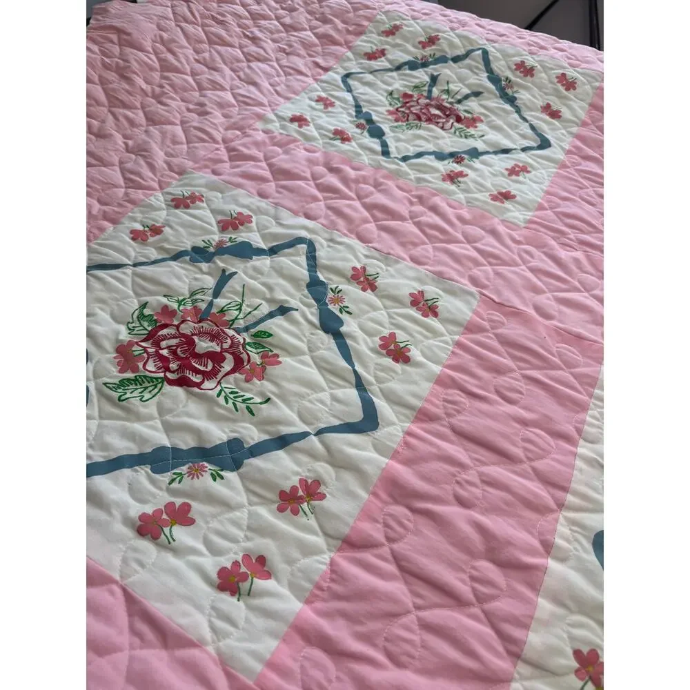 Vintage Hand Painted Floral Quilt Prairie Point Edge Cottagecore Queen 92 x 90